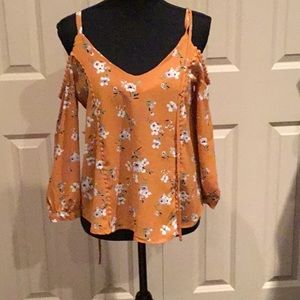 Spaghetti straps v neck shoulder out Top